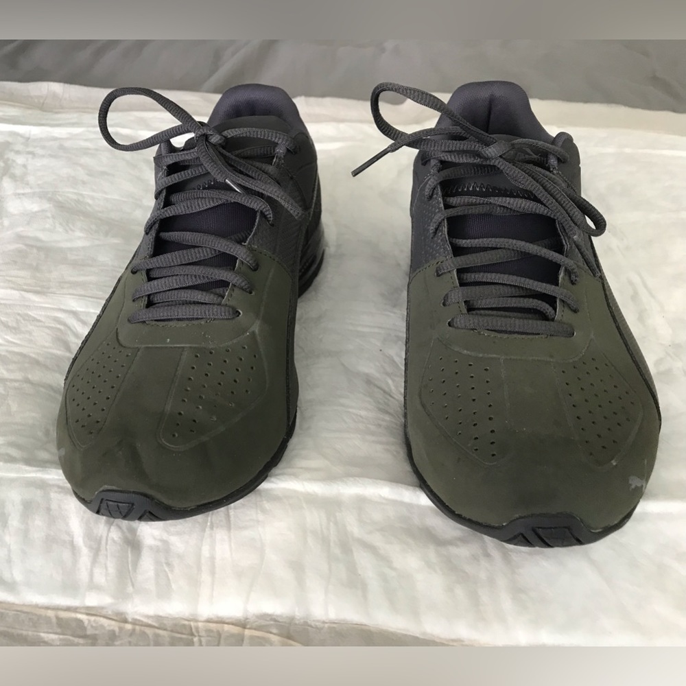 PUMA Cell Sarin 2 Matte Marbel Grey/Green Running Shoe. MENS. SIZE 10. NWOT